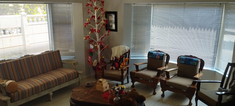 4 Bedroom Property for Sale in Noorsekloof Eastern Cape